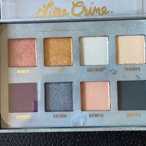 Like crime brand new eye shadow kit